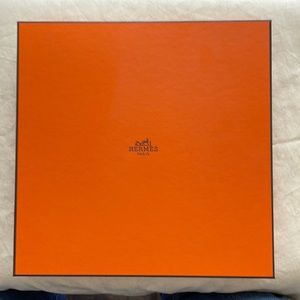 Hermes scarf box 1.5 inches deep for larger scarves